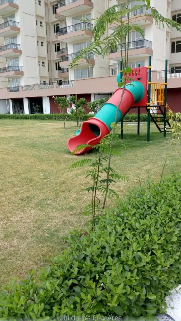 Garden, hcbs-sports-ville 2 Bedroom 737 Sq.Ft. Apartment In Sohna Sector 35 Gurgaon 9178230