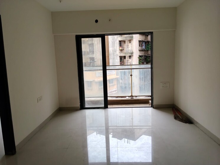 Room, hubtown-hillcrest 2.5 Bedroom 843 Sq.Ft. Apartment In Andheri East Mumbai 9178221