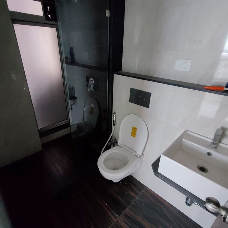 Bathroom, shreeji-atlantis 2 Bedroom 770 Sq.Ft. Apartment In Malad West Mumbai 9178240