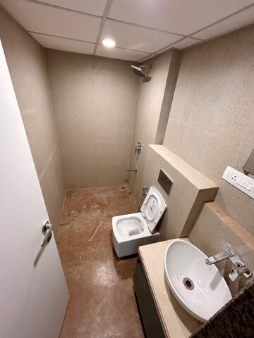 Furnished Amenities in 3 BHK Apartment at Kanakia Silicon Valley, Powai – for Rent