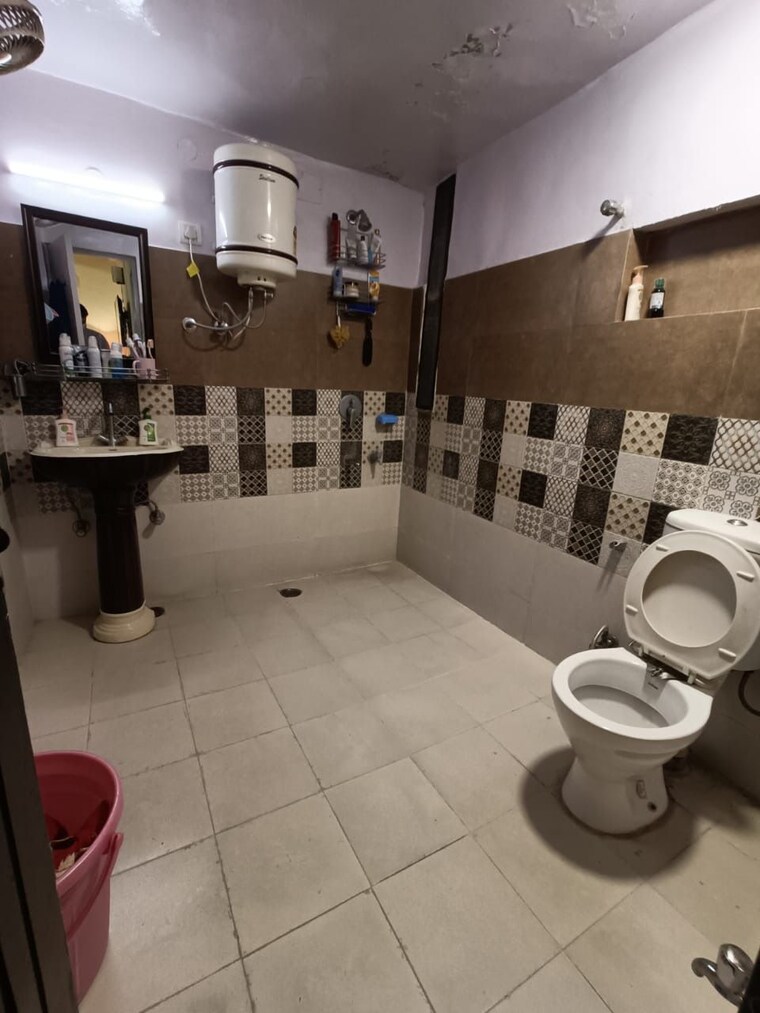 Team Area, saket 2 Bedroom 900 Sq.Ft. Builder Floor In Saket Delhi 9178293