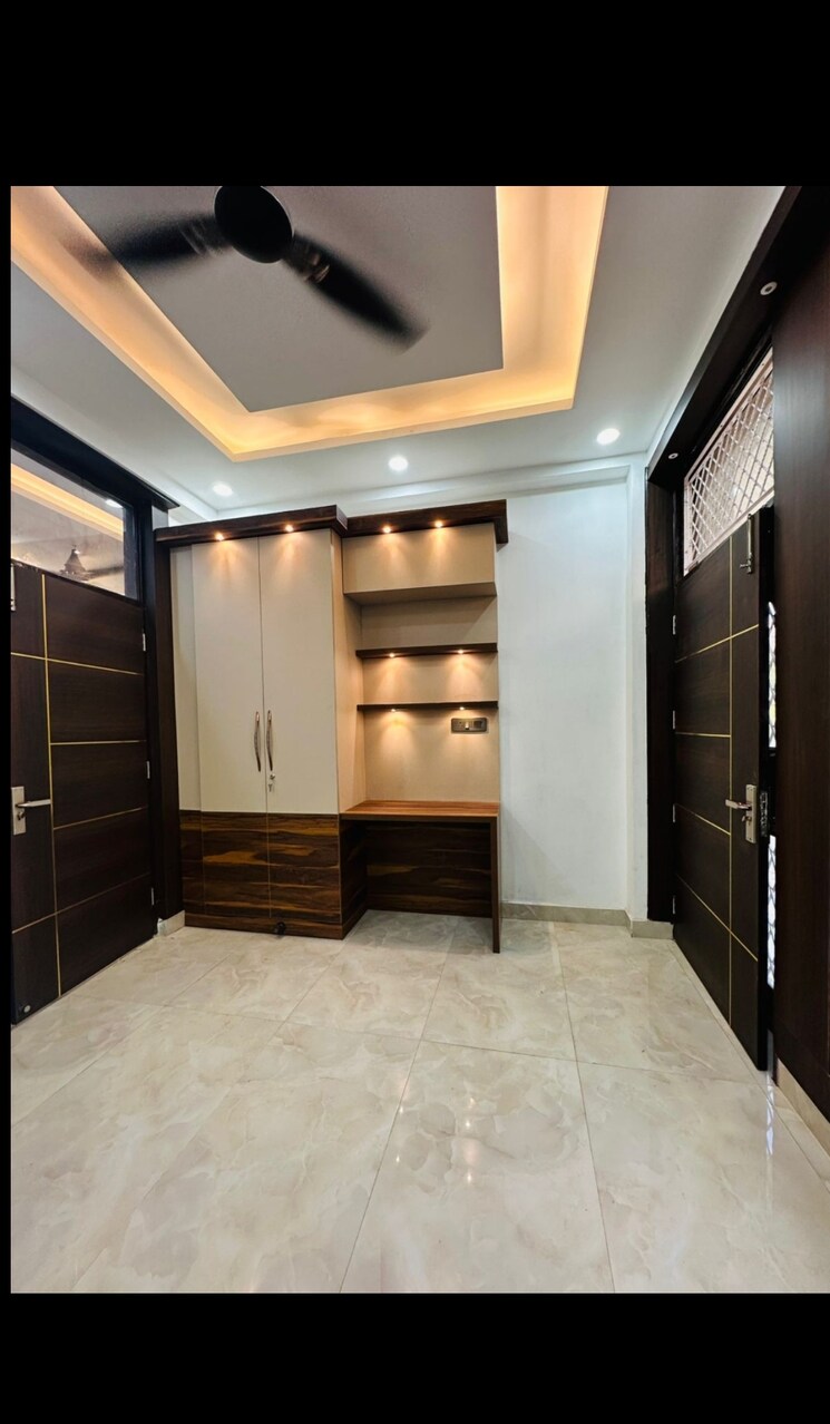 Kitchen, shakti khand iv 3 Bedroom 90 Sq.Mt. Independent House In Shakti Khand iv Ghaziabad 9178295