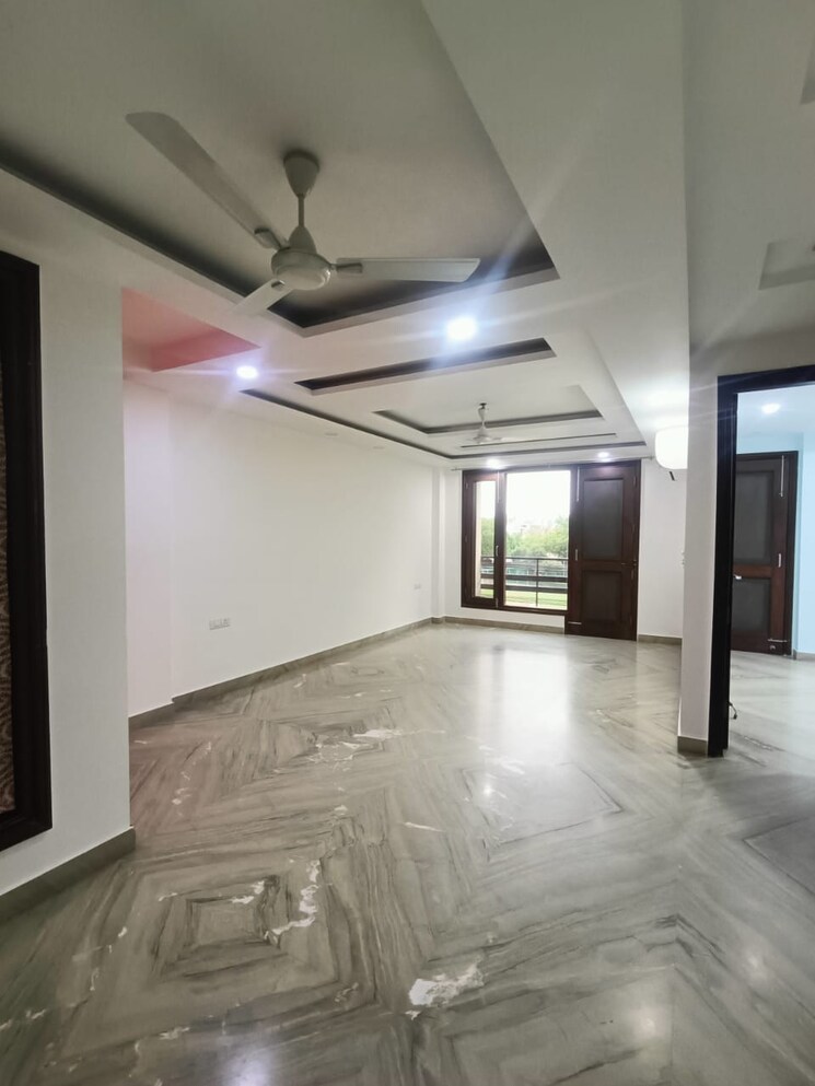 Room, saket 3 Bedroom 200 Sq.Ft. Builder Floor In Saket Delhi 9178310
