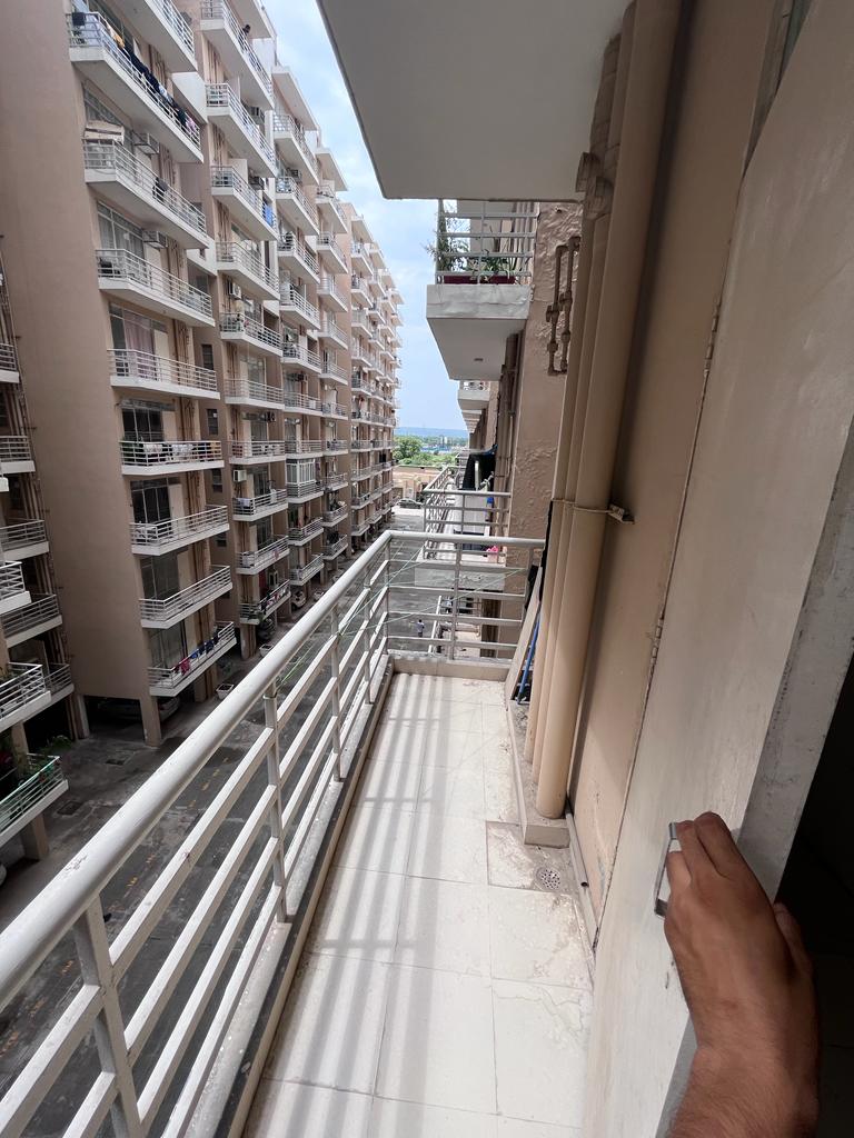 1 BHK Apartment For Sale in Breez Global Heights