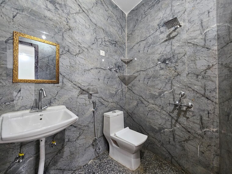 Bathroom, saket 1 Bedroom 450 Sq.Ft. Builder Floor In Saket Delhi 9178323