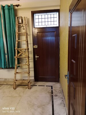 Building Lobby in 3 BHK Builder Floor at Laxmi Nagar – for Sale