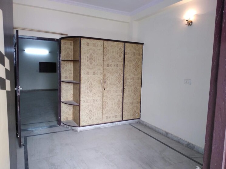 Room, vaishali sector 3 3 Bedroom 1560 Sq.Ft. Builder Floor In Vaishali Sector 3 Ghaziabad 9178377