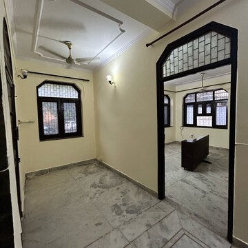 Room in 2.5 BHK Independent House at RWA Surya Vihar, Dundahera – for Rent