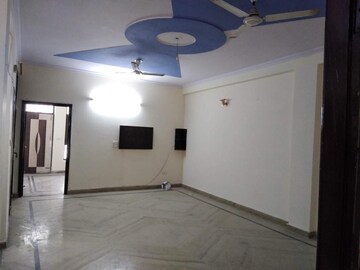 Living Room in 3 BHK Builder Floor at Vaishali Sector 3 – for Rent