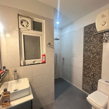 Bathroom in 3 BHK Apartment at DLF Windsor Court, Dlf Phase iv – for Sale