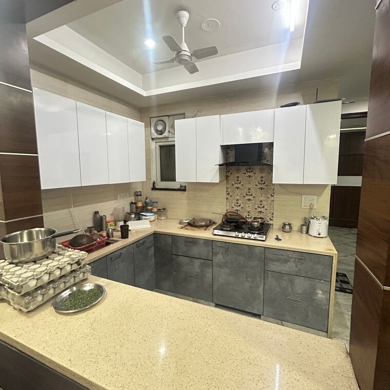Kitchen, dlf-windsor-court 3 Bedroom 1500 Sq.Ft. Apartment In Dlf Phase iv Gurgaon 9178390