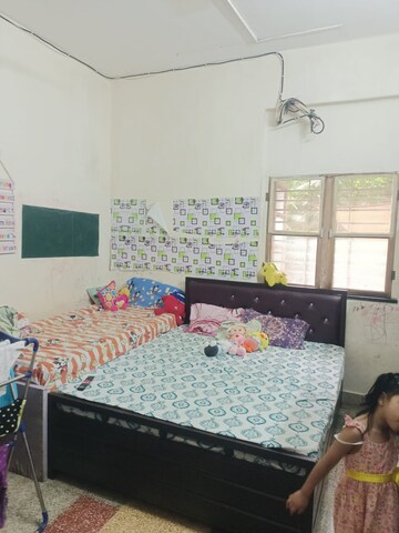 Bedroom in 1 BHK Apartment at Anand CHS Matunga, Matunga East – for Rent