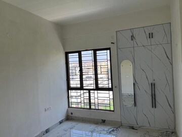 Room in 3 BHK Apartment at Oswal Orchard Avaasa, Rajarhat – for Rent