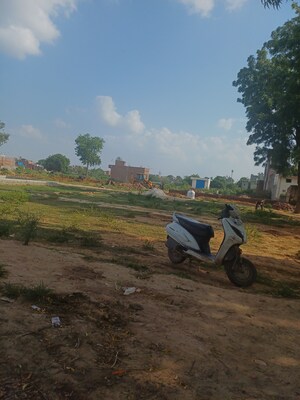  Plot For Sale in Dheeraj Nagar