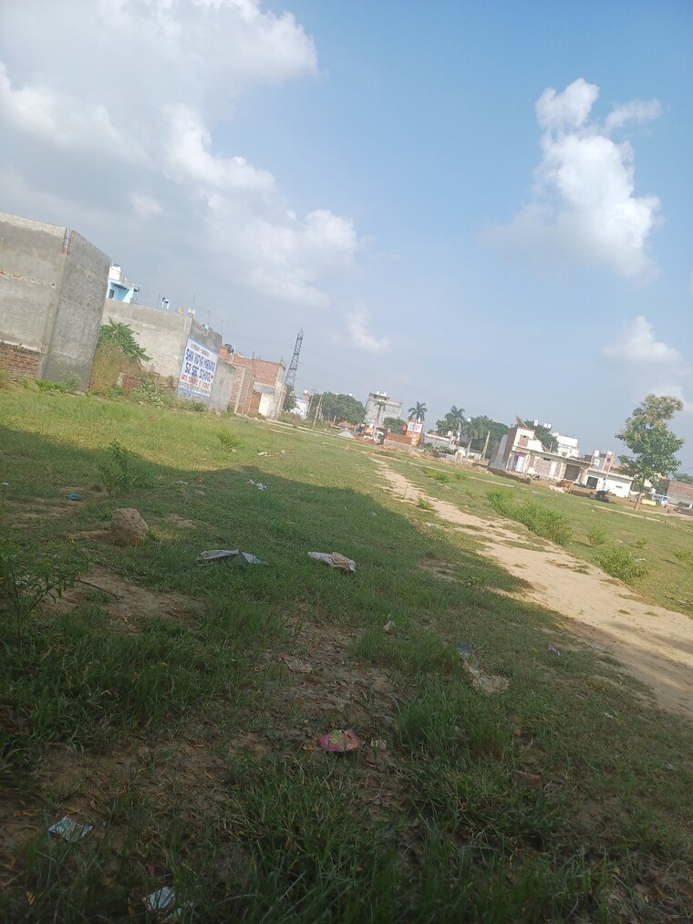 Garden, dheeraj nagar  148 Sq.Yd. Plot In Dheeraj Nagar Faridabad 9178485