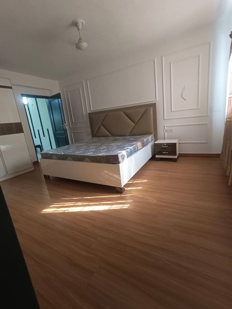 Living Room, sainik farm 3 Bedroom 150 Sq.Yd. Villa In Sainik Farm Delhi 9178521