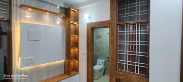 Room in 2 BHK Builder Floor at Vaishali Sector 5 – for Sale