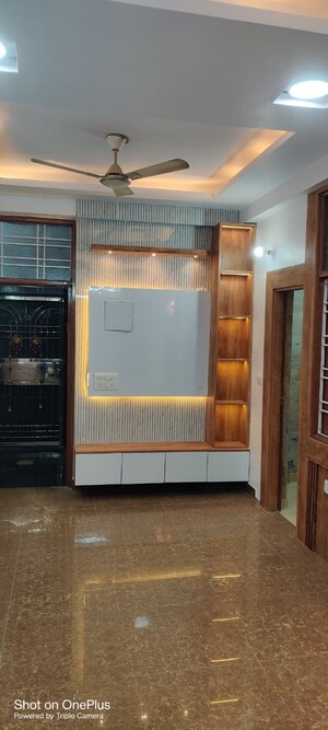 Living Room in 2 BHK Builder Floor at Vaishali Sector 5 – for Sale