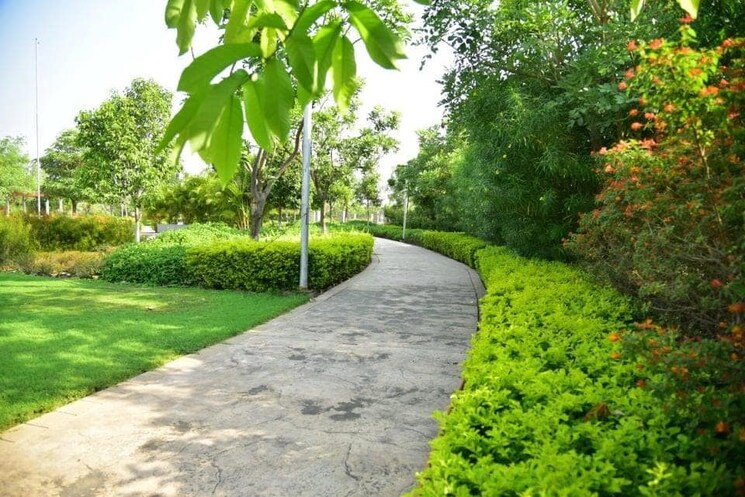 Garden, wardha rd  1000 Sq.Ft. Plot In Wardha rd Nagpur 9178540
