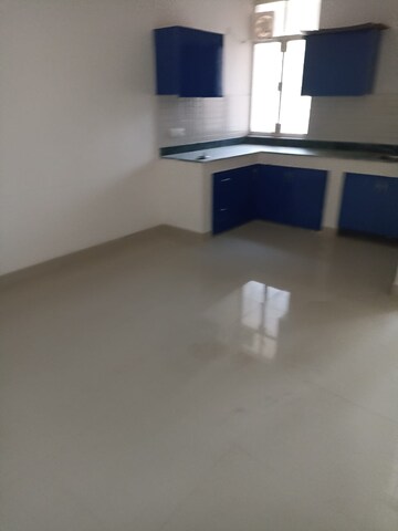Room in 2 BHK Apartment at Breez Global Heights, Sohna Sector 33 – for Sale