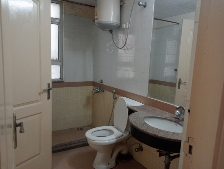 Bathroom, vipul-greens 3.5 Bedroom 1665 Sq.Ft. Apartment In Sector 48 Gurgaon 9178668