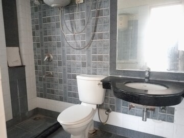 Bathroom in 3.5 BHK Apartment at Bestech Park View City 1, Sector 48 – for Rent