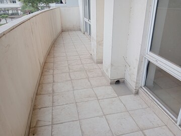 Balcony in 3.5 BHK Apartment at Bestech Park View City 1, Sector 48 – for Rent