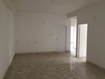 Room in 3 BHK Apartment at Sevoke Road – for Sale