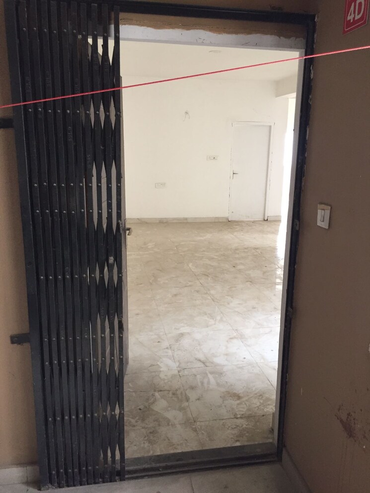 Room, sevoke road 3 Bedroom 1280 Sq.Ft. Apartment In Sevoke Road Siliguri 9178679