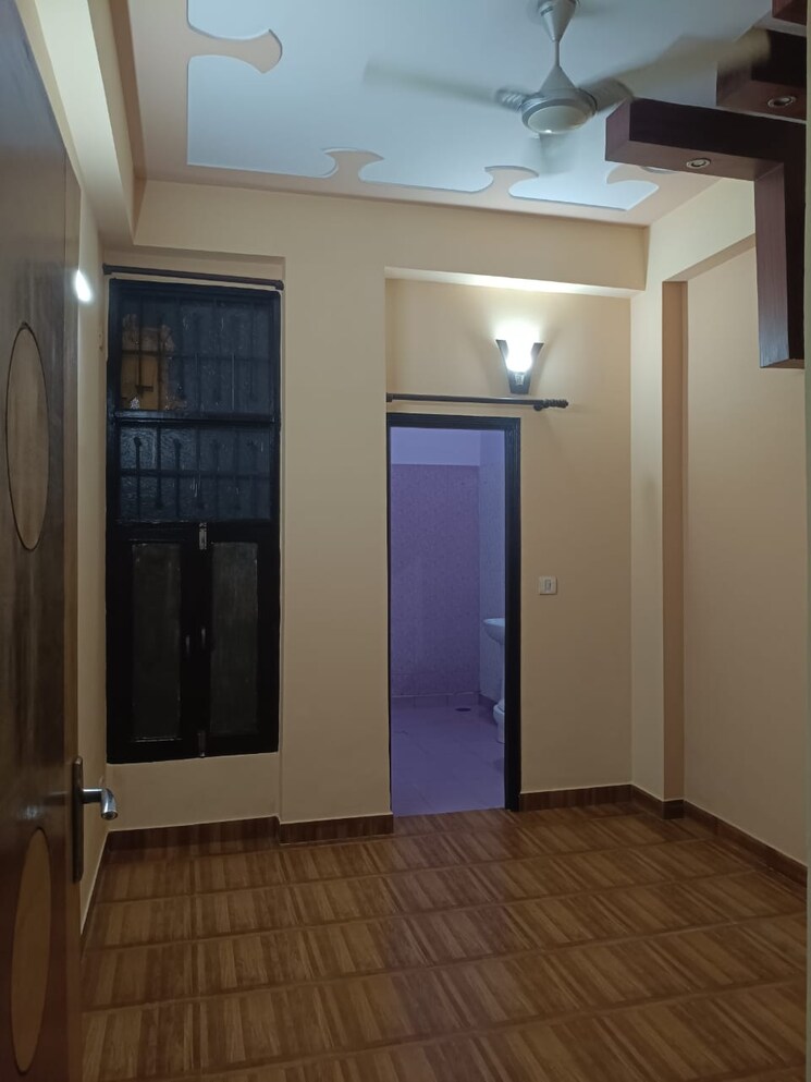 Room, vaishali sector 4 2 Bedroom 850 Sq.Ft. Builder Floor In Vaishali Sector 4 Ghaziabad 9178764