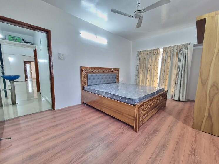Room, goel-ganga-carnation 3 Bedroom 1620 Sq.Ft. Apartment In Koregaon Park Pune 9178820