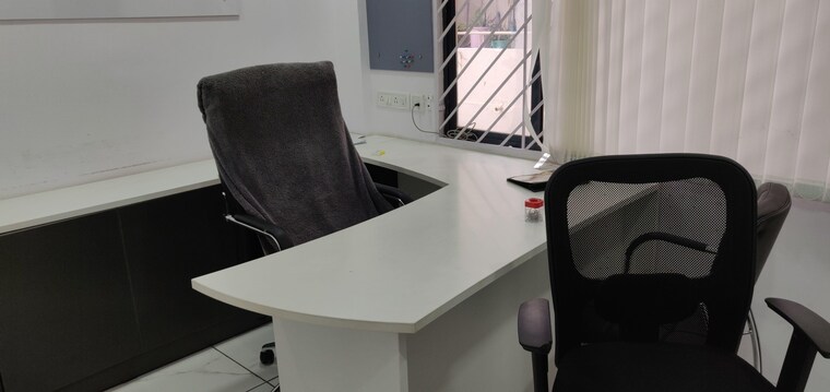 Team Area, vijay nagar Commercial Office Space 1701 Sq.Ft. In Vijay Nagar Indore 9178803