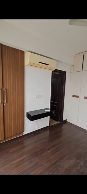3.5 BHK Apartment For Rent in Sector 67