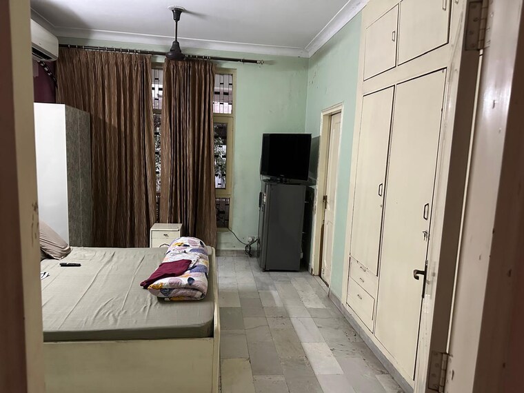 Kitchen, dlf phase ii 6 Bedroom 360 Sq.Yd. Villa In Dlf Phase ii Gurgaon 9178827