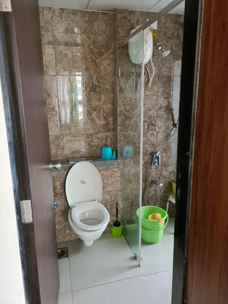 Bathroom, l-t-emerald-isle 3 Bedroom 1270 Sq.Ft. Apartment In Powai Mumbai 9178866