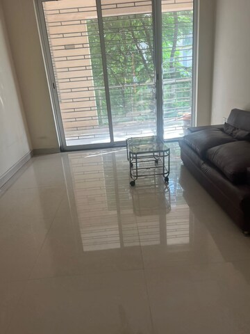 Room in 3 BHK Apartment at Ansal API Esencia, Sector 67 – for Rent