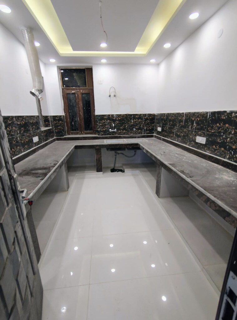 Kitchen, sainik farm 3 Bedroom 2200 Sq.Ft. Independent House In Sainik Farm Delhi 9178944