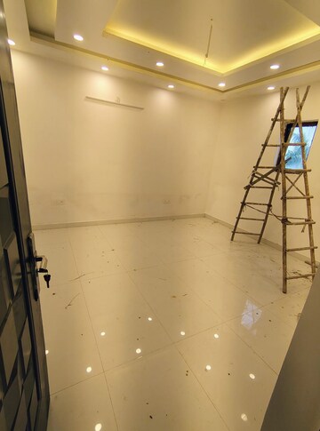 Staircase in 3 BHK Independent House at Sainik Farm – for Rent