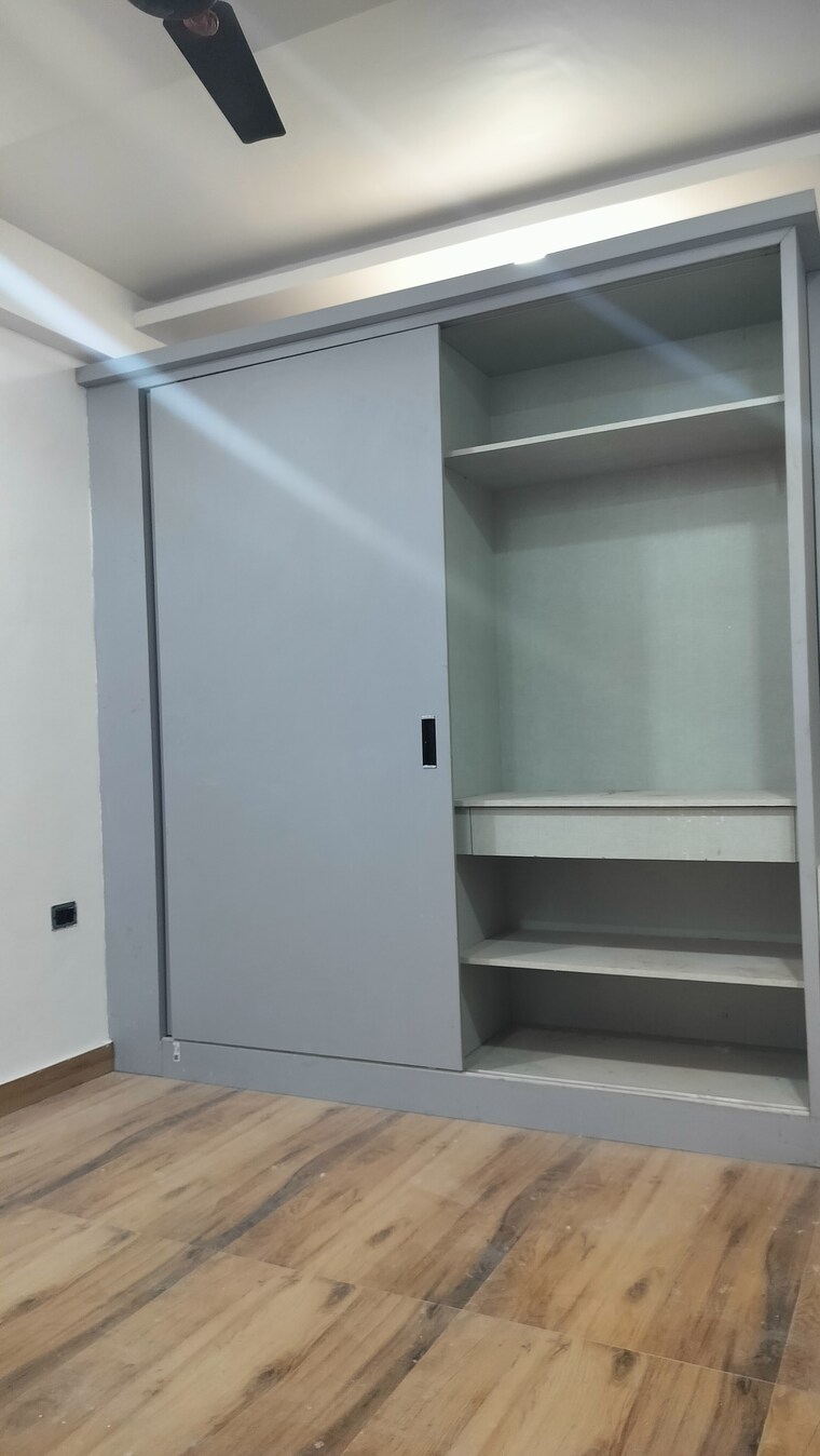 Room, sai-kutir-sector-49 2 Bedroom 1000 Sq.Ft. Builder Floor In Sector 49 Noida 9179038