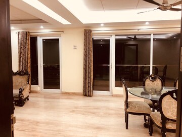 Gym in 3 BHK Builder Floor at Malviya Nagar – for Rent