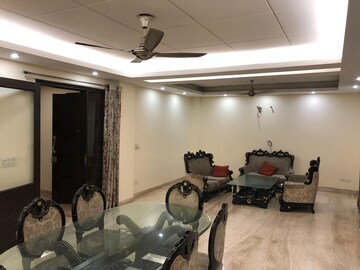 Master Bedroom in 3 BHK Builder Floor at Malviya Nagar – for Rent