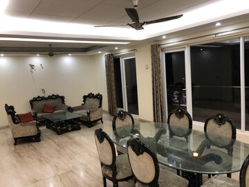 Gym in 3 BHK Builder Floor at Malviya Nagar – for Rent