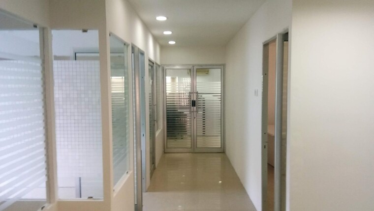 undefined, vijay nagar Commercial Office Space 2485 Sq.Ft. In Vijay Nagar Indore 9179084