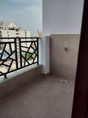 Balcony in 2 BHK Builder Floor at Green Home, Sector 73 – for Sale