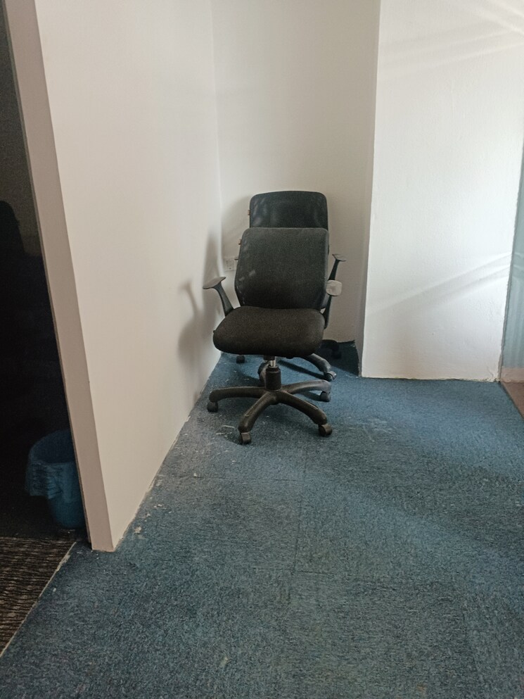 Team Area, spaze-edge-tower Commercial Office Space 1685 Sq.Ft. In Sector 47 Gurgaon 9179141