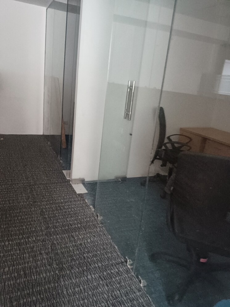 Bathroom, spaze-edge-tower Commercial Office Space 1685 Sq.Ft. In Sector 47 Gurgaon 9179141