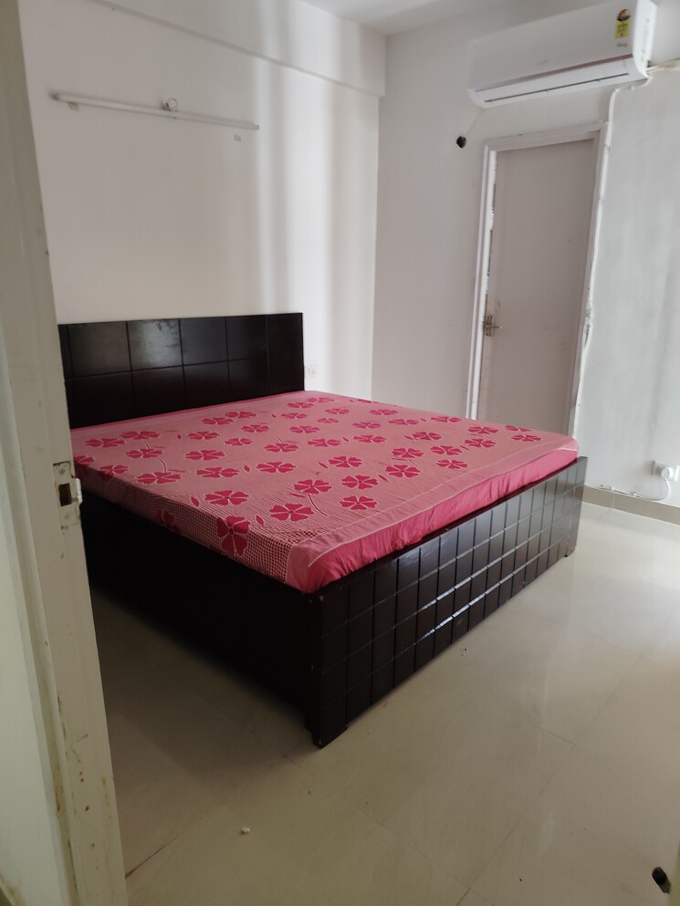 Bedroom, suncity-avenue-76 2 Bedroom 635 Sq.Ft. Apartment In Sector 76 Gurgaon 9179153