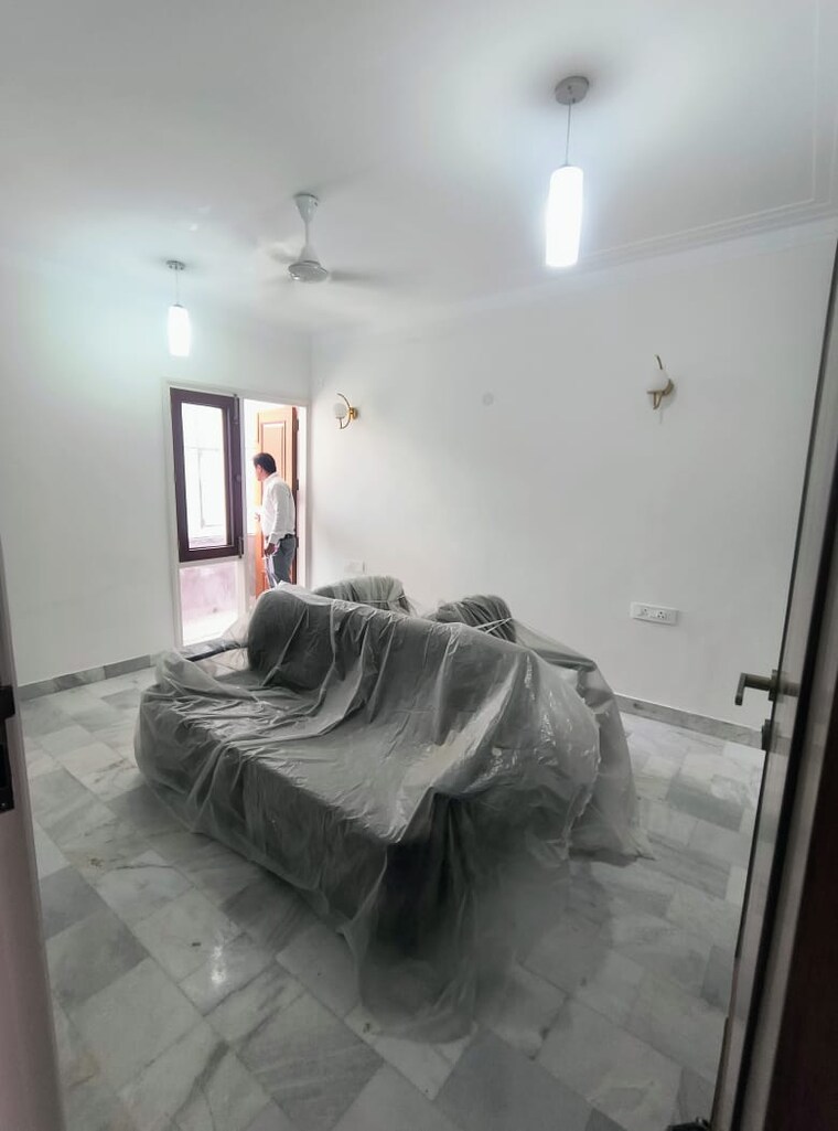 Bedroom, hauz khas 3 Bedroom 150 Sq.Yd. Builder Floor In Hauz Khas Delhi 9179319