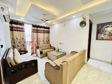 Living Room in 3 BHK Builder Floor at Sector 57 – for Rent