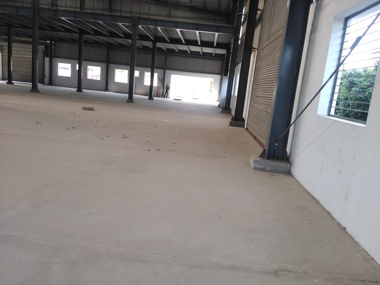  Parking, achheja Commercial Warehouse 46900 Sq.Ft. In Achheja Greater Noida 9179244